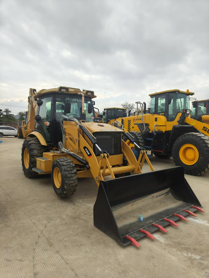 CATERPILLAR 420F - Backhoe loader: picture 1 CATERPILLAR 420F - Backhoe loader: picture 1