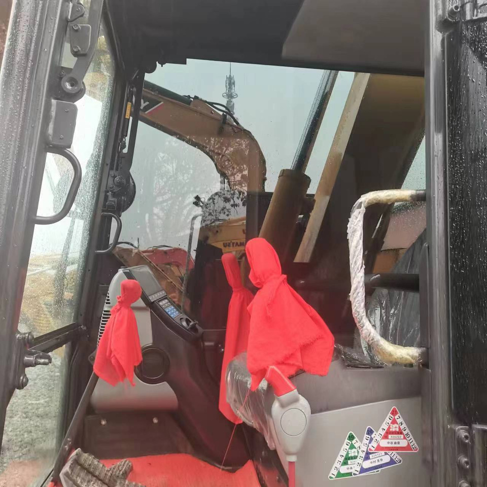 Mini excavator KOMATSU PC70: picture 9
