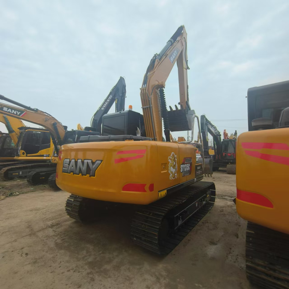 SANY SY135C - Crawler excavator: picture 4 SANY SY135C - Crawler excavator: picture 4