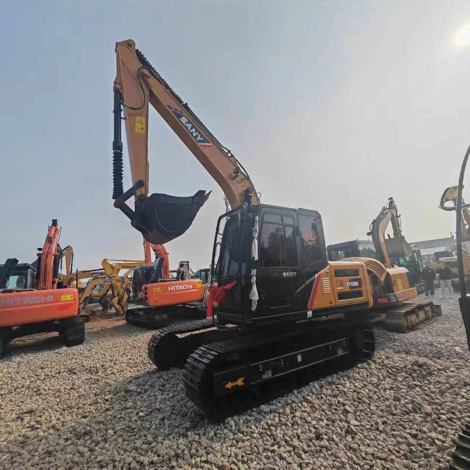 SANY SY135C - Crawler excavator: picture 4 SANY SY135C - Crawler excavator: picture 4
