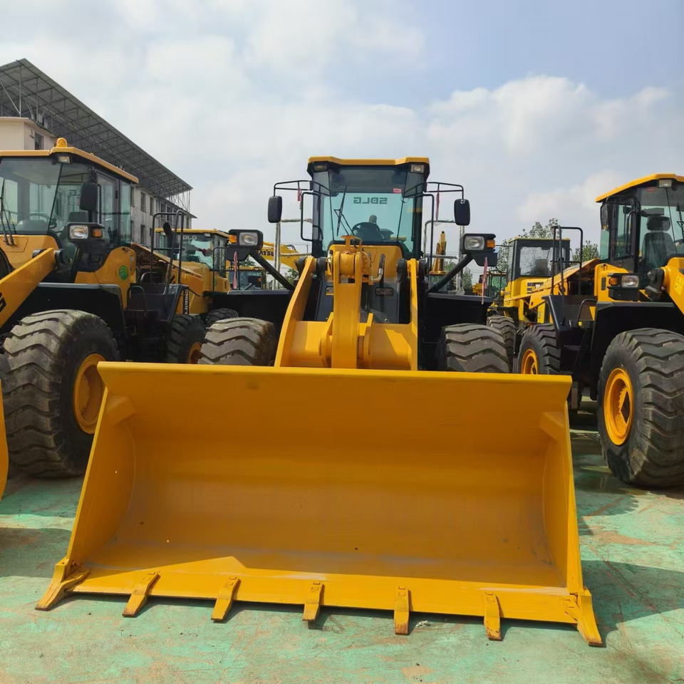 SDLG LG956F - Wheel loader: picture 3 SDLG LG956F - Wheel loader: picture 3