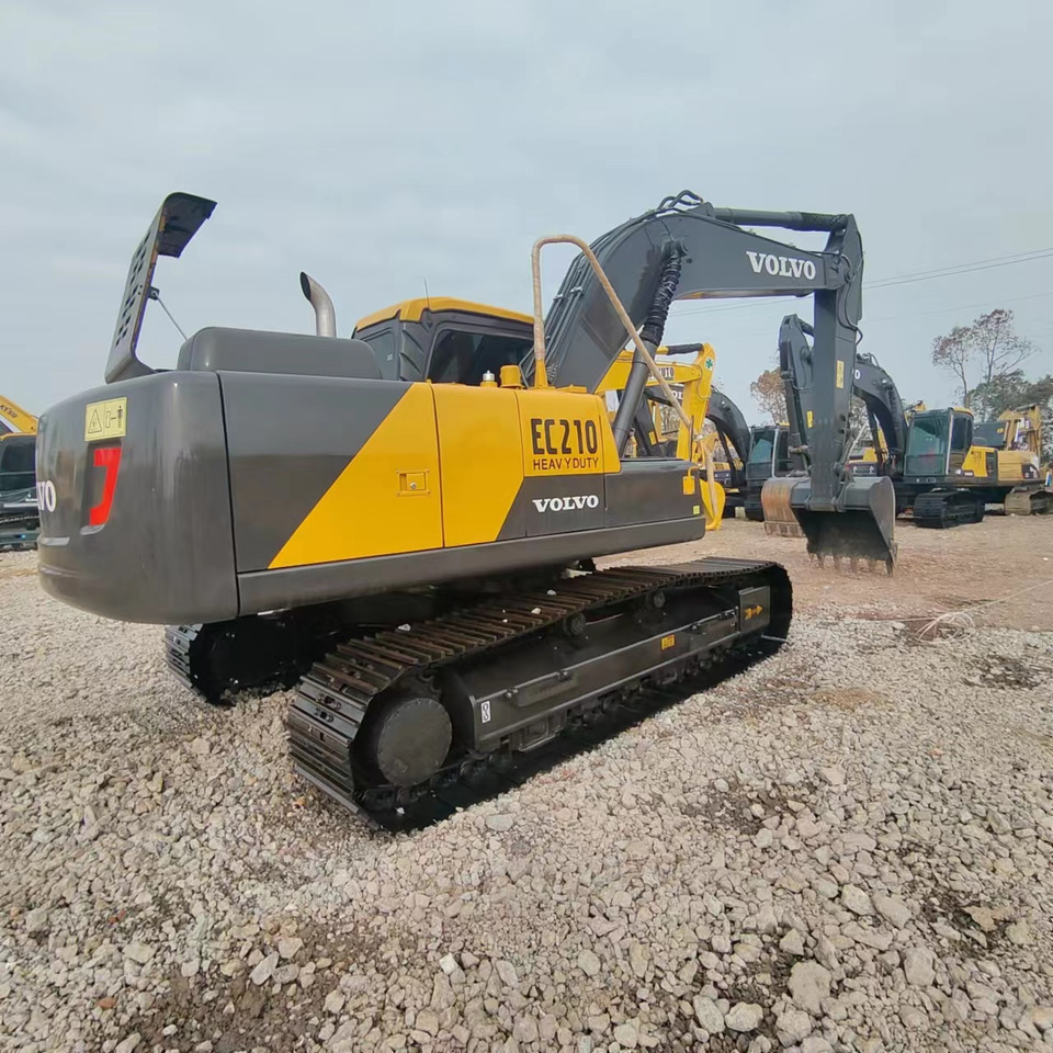 VOLVO EC210 - Crawler excavator: picture 1 VOLVO EC210 - Crawler excavator: picture 1