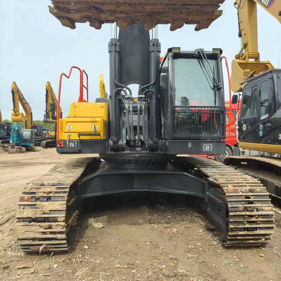 Crawler excavator VOLVO EC480: picture 9