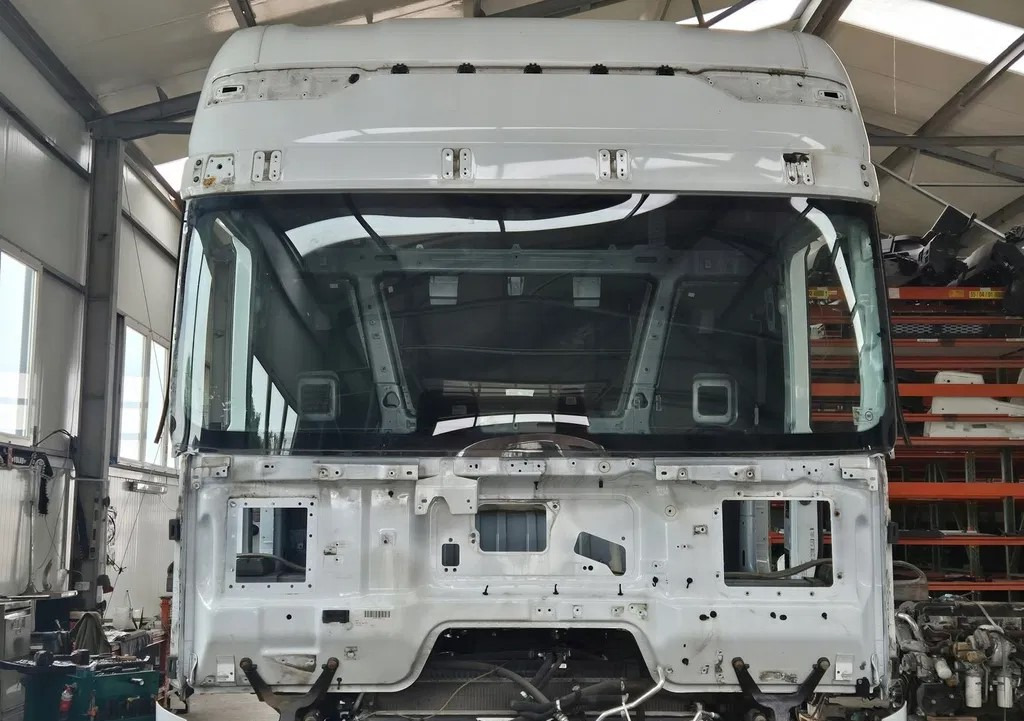 FORD GOŁA SZKIELET KABINY FORD F-MAX 500 TRUCKS EURO 6 - Cab: picture 1 FORD GOŁA SZKIELET KABINY FORD F-MAX 500 TRUCKS EURO 6 - Cab: picture 1