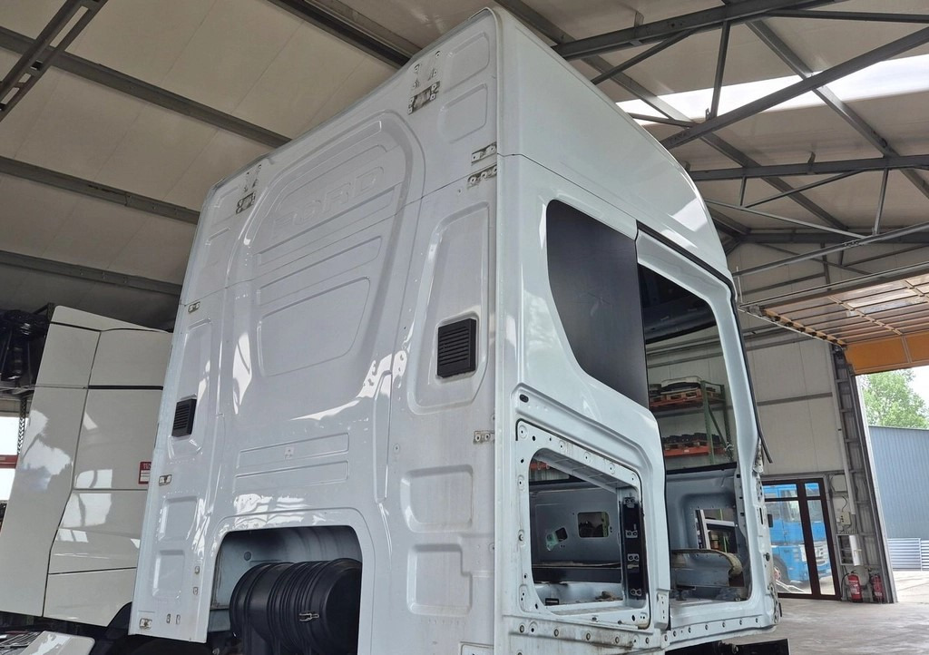 FORD GOŁA SZKIELET KABINY FORD F-MAX 500 TRUCKS EURO 6 - Cab: picture 5 FORD GOŁA SZKIELET KABINY FORD F-MAX 500 TRUCKS EURO 6 - Cab: picture 5