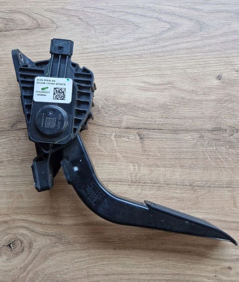 Ford F-MAX CARGO GC46-9F836-AA   Ford F-MAX CARGO - Pedal for Truck: picture 1 Ford F-MAX CARGO GC46-9F836-AA   Ford F-MAX CARGO - Pedal for Truck: picture 1