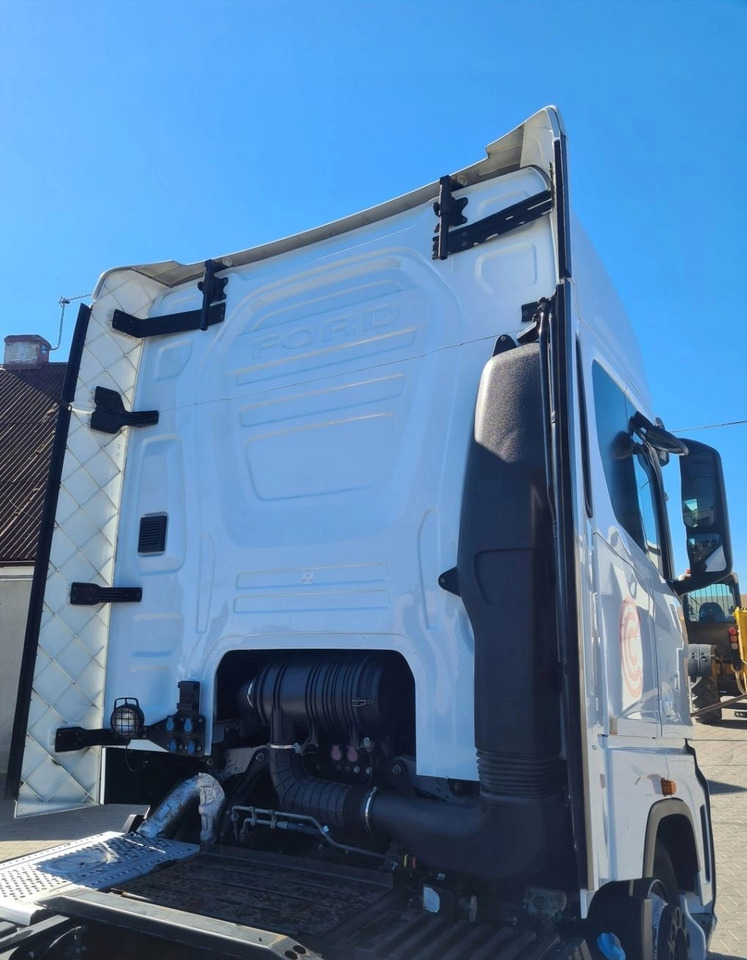 KOMPLETNA FORD F-MAX 500 TRUCKS - Cab: picture 5 KOMPLETNA FORD F-MAX 500 TRUCKS - Cab: picture 5