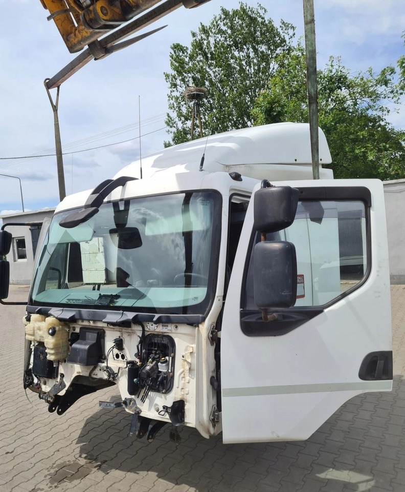 KOMPLETNA RENAULT GAMA D12 D EURO 6 NISKA - Cab: picture 2 KOMPLETNA RENAULT GAMA D12 D EURO 6 NISKA - Cab: picture 2