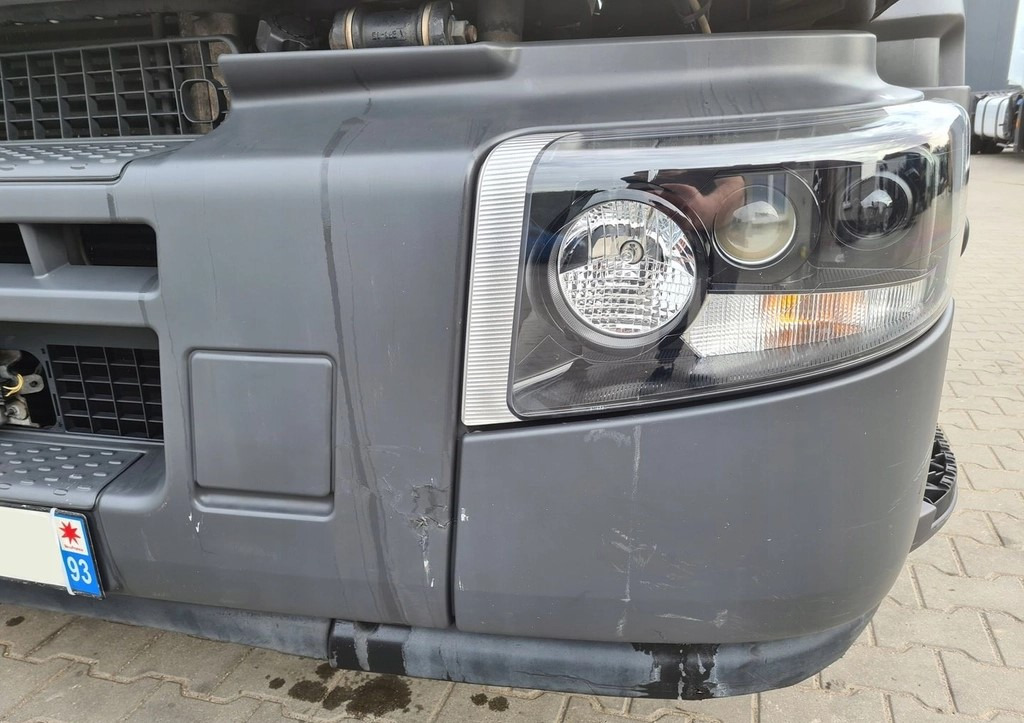 KOMPLETNY Z LAMPAMI PRZÓD RENAULT PREMIUM DXI RENAULT GAMA D - Bumper: picture 2 KOMPLETNY Z LAMPAMI PRZÓD RENAULT PREMIUM DXI RENAULT GAMA D - Bumper: picture 2