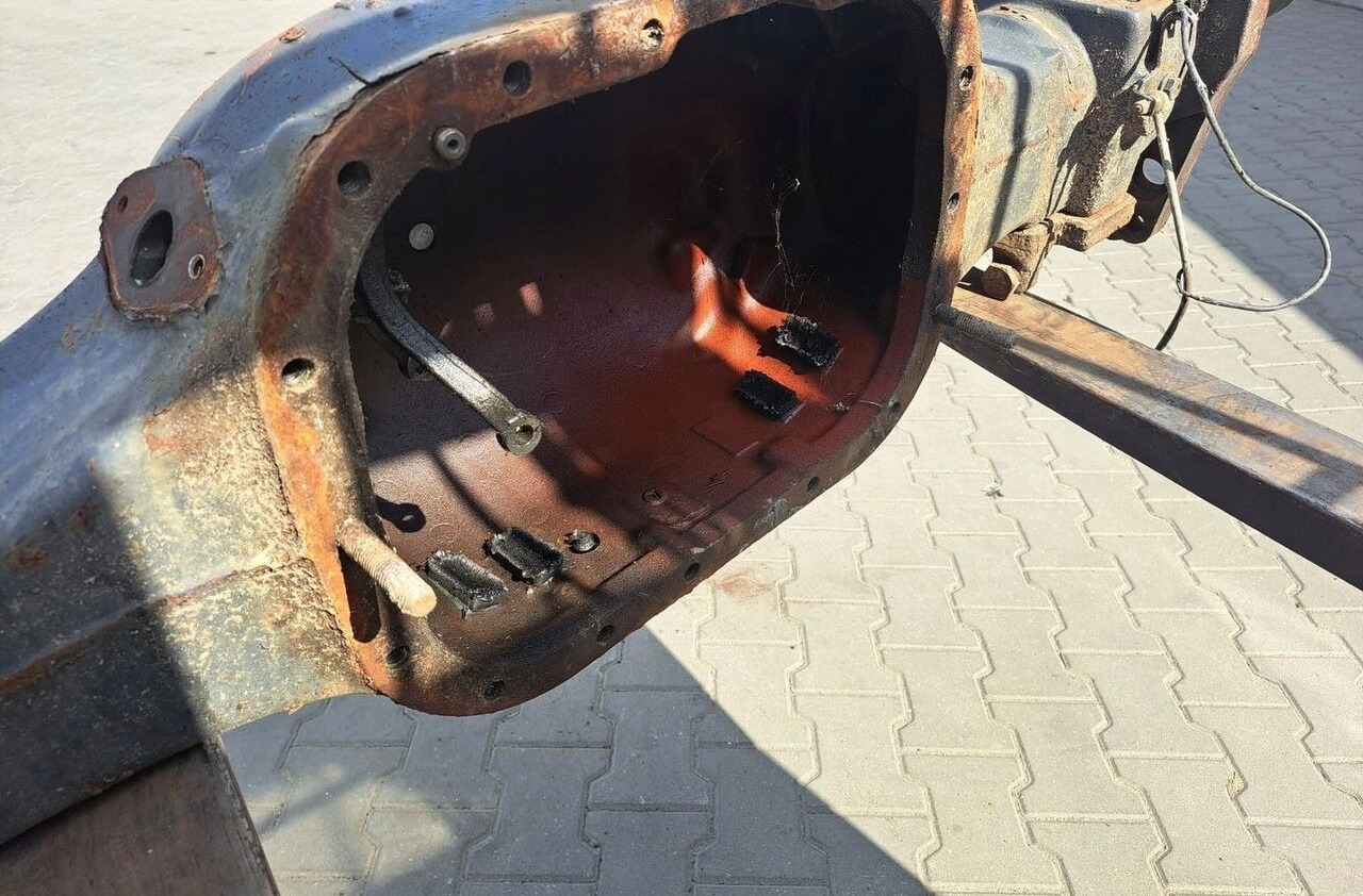 OBUDOWA MOSTU POCHWA RENAULT LANDER KERAX. Renault LANDER KERAX. 5600665084 Renault RENAULT KERAX LANDER 6x4 8x4 4x2 - Transmission for Truck: picture 2 OBUDOWA MOSTU POCHWA RENAULT LANDER KERAX. Renault LANDER KERAX. 5600665084 Renault RENAULT KERAX LANDER 6x4 8x4 4x2 - Transmission for Truck: picture 2