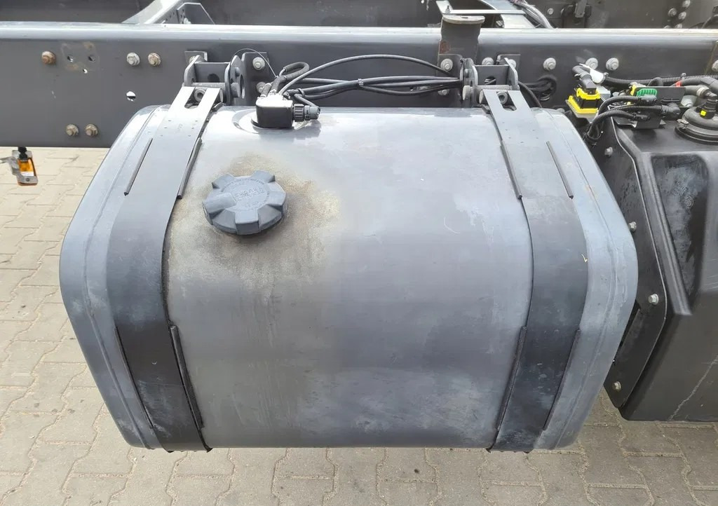 RENAULT DXI GAMA T D C VOLVO FH FM FL FE LOW DECK 21968577 - Fuel tank: picture 1 RENAULT DXI GAMA T D C VOLVO FH FM FL FE LOW DECK 21968577 - Fuel tank: picture 1