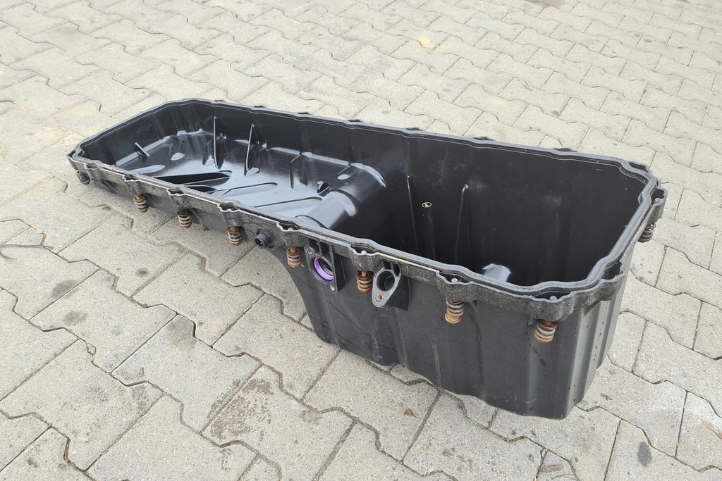 RENAULT MAGNUM DXI 13 20521170 - Oil pan: picture 2 RENAULT MAGNUM DXI 13 20521170 - Oil pan: picture 2