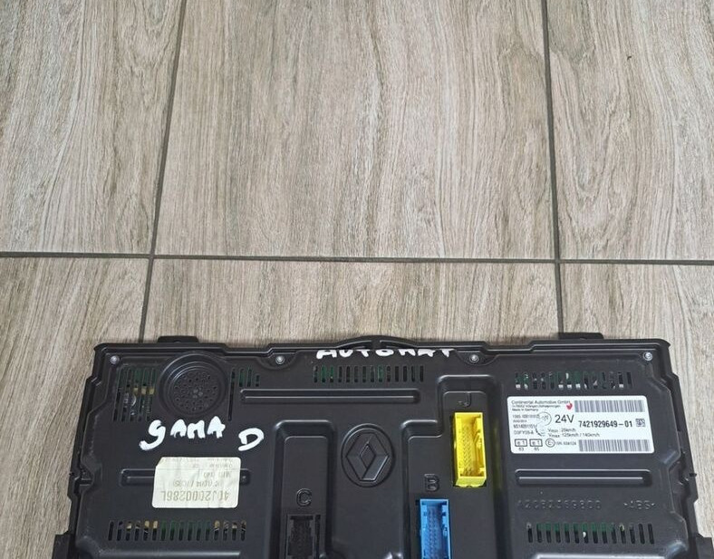 VDO ZEGARY LICZNIKI RENAULT GAMA MIDLUM D AUTOMAT 7421929649-01 - Dashboard for Truck: picture 2 VDO ZEGARY LICZNIKI RENAULT GAMA MIDLUM D AUTOMAT 7421929649-01 - Dashboard for Truck: picture 2