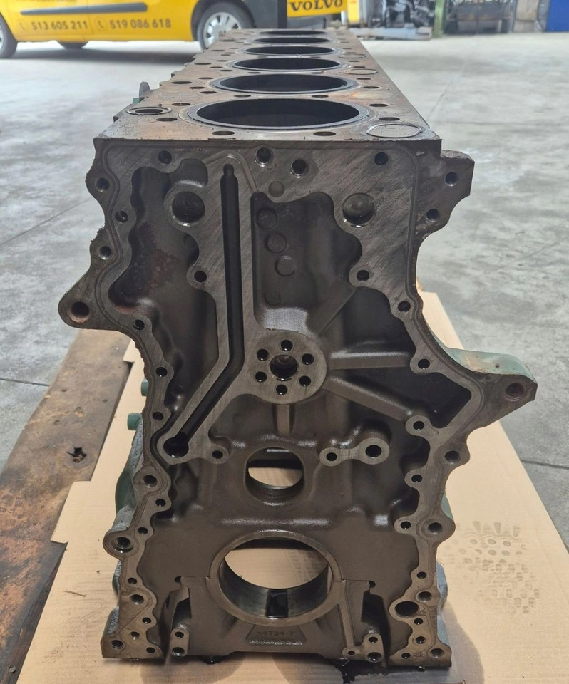 VOLVO BLOK SILNIKA VOLVO FH 4 FH 5 D13K K5 - Cylinder block: picture 4 VOLVO BLOK SILNIKA VOLVO FH 4 FH 5 D13K K5 - Cylinder block: picture 4