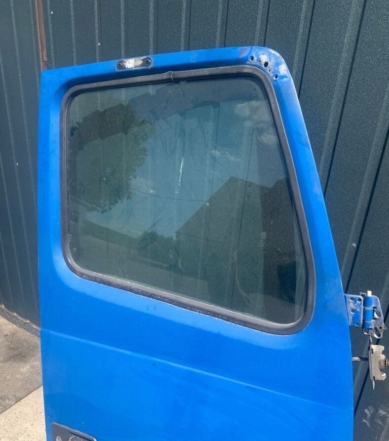 VOLVO DRZWI KOMPLETNE PRAWE VOLVO FH 12 13 - Door and parts for Truck: picture 3 VOLVO DRZWI KOMPLETNE PRAWE VOLVO FH 12 13 - Door and parts for Truck: picture 3