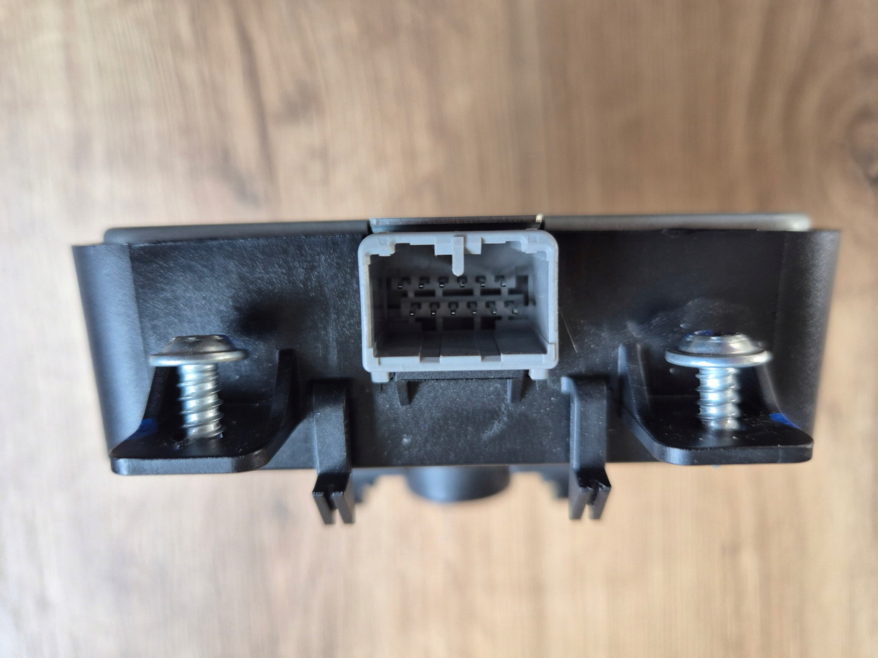 VOLVO KAMERA PASA RUCHU PRZEDNIA RADAR RENAULT GAMA T C K D VOLVO FH 4 FM 4 FH 5 - Sensor for Truck: picture 5 VOLVO KAMERA PASA RUCHU PRZEDNIA RADAR RENAULT GAMA T C K D VOLVO FH 4 FM 4 FH 5 - Sensor for Truck: picture 5