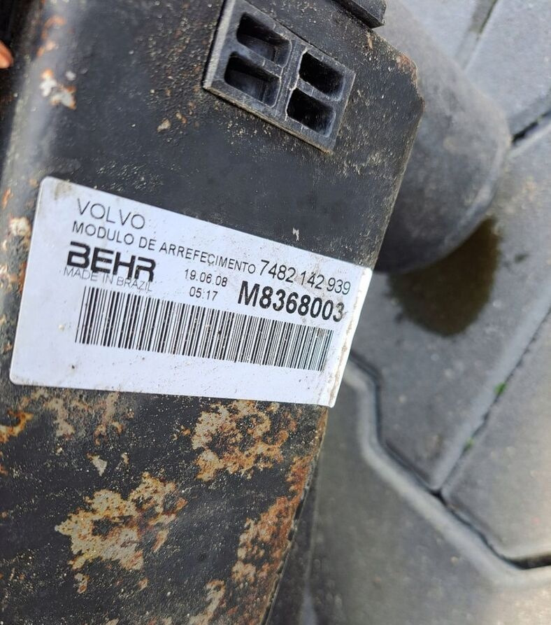 VOLVO KOMPLET CHŁODNIC VOLVO FL RENAULT MIDLUM DXI 7 - Radiator for Truck: picture 5 VOLVO KOMPLET CHŁODNIC VOLVO FL RENAULT MIDLUM DXI 7 - Radiator for Truck: picture 5