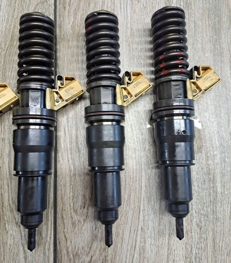 VOLVO POMPOWTRYSKIWACZE VOLVO FH 4 FM 4 D13K 460 EURO 6 - Injector for Truck: picture 2 VOLVO POMPOWTRYSKIWACZE VOLVO FH 4 FM 4 D13K 460 EURO 6 - Injector for Truck: picture 2