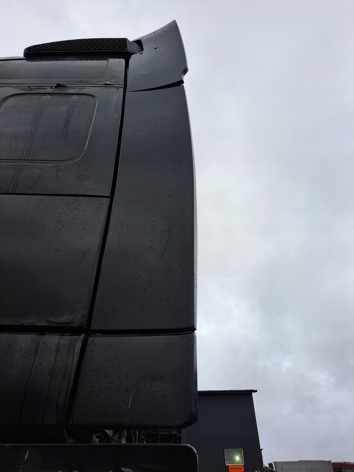 VOLVO SPOILERY OWIEWKI KABINY KOMPLET VOLVO FH 12 13 XL - Aerodynamics/ Spoiler for Truck: picture 2 VOLVO SPOILERY OWIEWKI KABINY KOMPLET VOLVO FH 12 13 XL - Aerodynamics/ Spoiler for Truck: picture 2