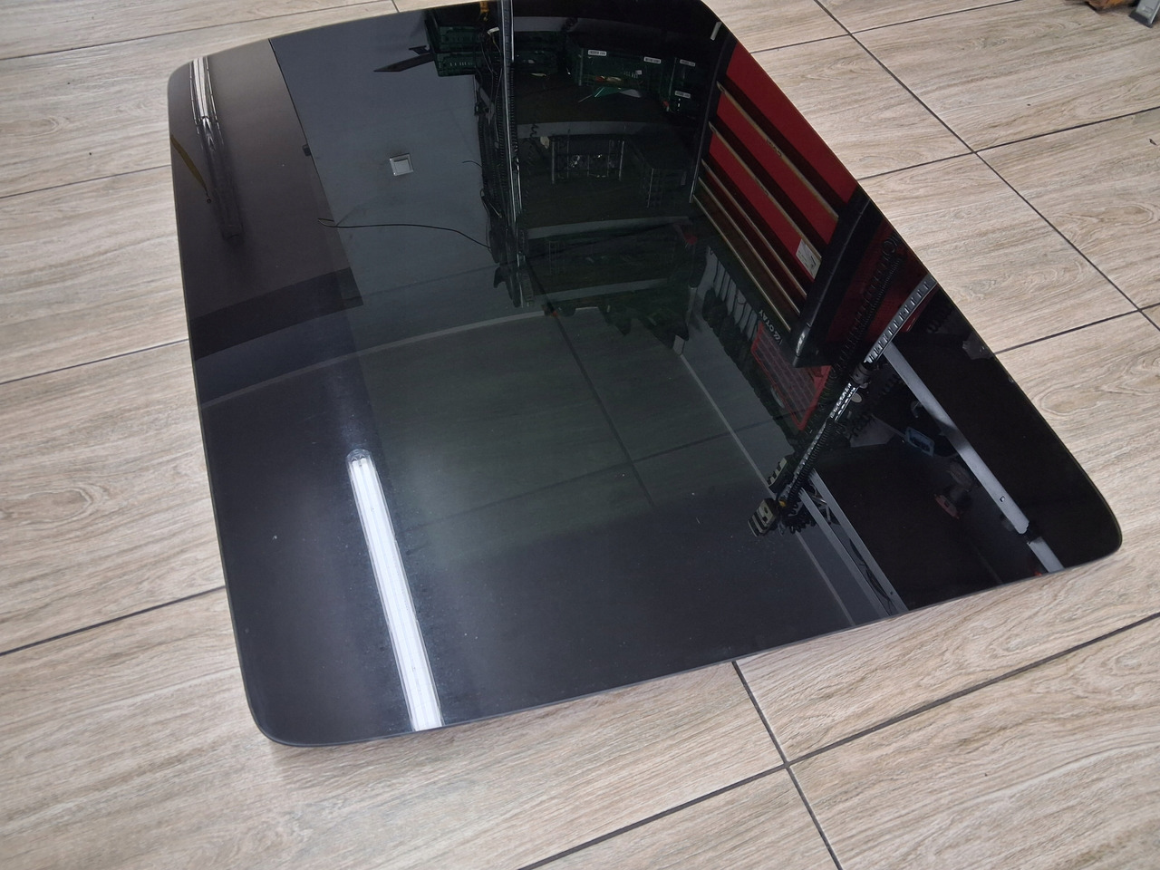 VOLVO SZYBERDACH SZKLANY SZKŁO SZYBERDACHU VOLVO FH 4 - Cab and interior for Truck: picture 2 VOLVO SZYBERDACH SZKLANY SZKŁO SZYBERDACHU VOLVO FH 4 - Cab and interior for Truck: picture 2