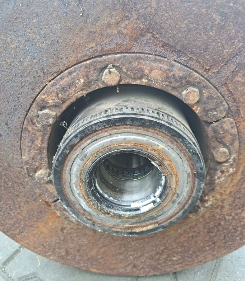 Volvo PIASTA PRZÓD 68MM VOLVO FH FM 9 13 RENAULT DXI FI - Wheel hub for Truck: picture 2 Volvo PIASTA PRZÓD 68MM VOLVO FH FM 9 13 RENAULT DXI FI - Wheel hub for Truck: picture 2