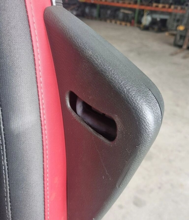 Volvo PNEUMATYCZNY Volvo FH 4 FM 4 AUTOMAT - Seat for Truck: picture 3 Volvo PNEUMATYCZNY Volvo FH 4 FM 4 AUTOMAT - Seat for Truck: picture 3