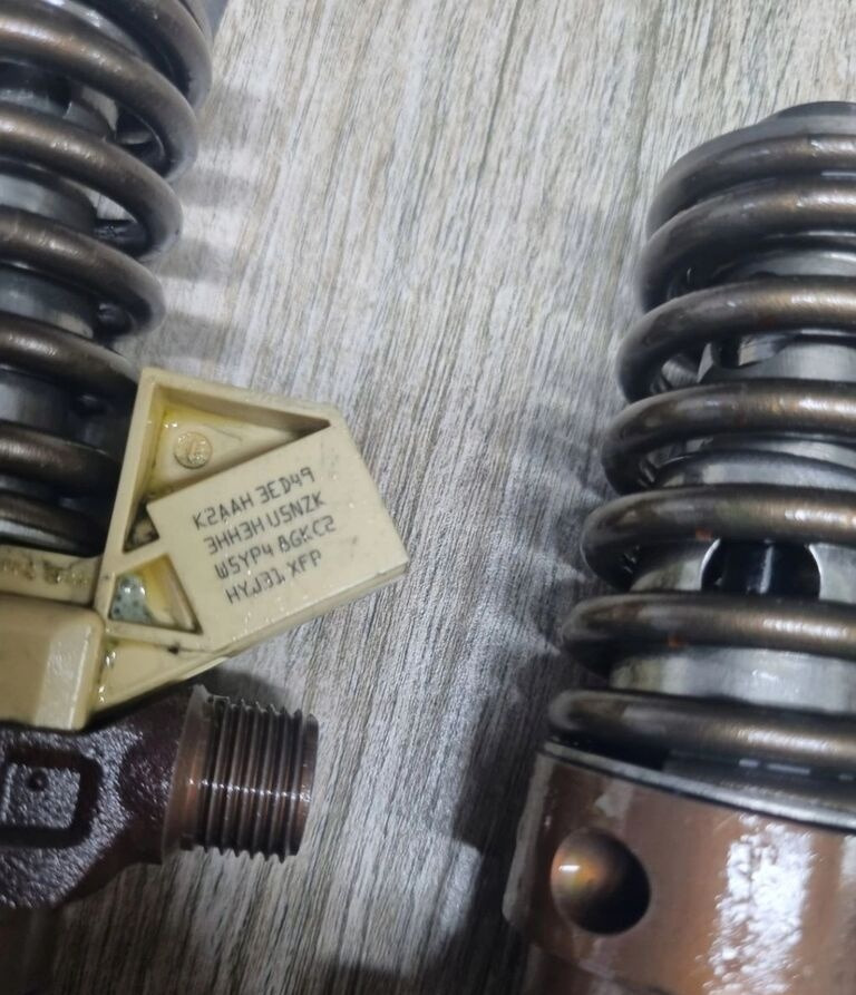 Volvo POMPO E POMPOWTRYSKI KOMPLET FH 4 16 D16K EURO 6 22374644 Volvo VOLVO FH 4 16 D16K EURO 6 - Injector for Truck: picture 3 Volvo POMPO E POMPOWTRYSKI KOMPLET FH 4 16 D16K EURO 6 22374644 Volvo VOLVO FH 4 16 D16K EURO 6 - Injector for Truck: picture 3