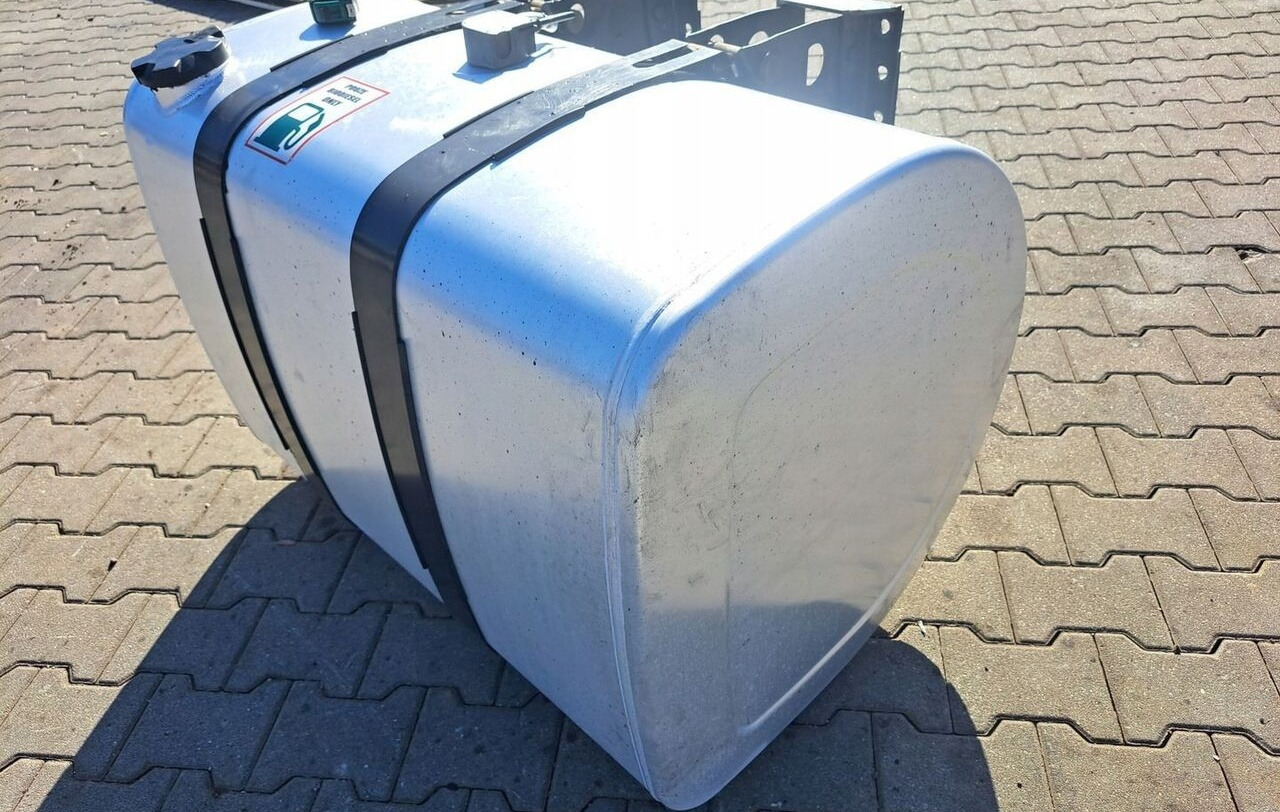 Volvo ZBIORNIK PALIWA VOLVO FH 4 RENAULT GAMA 100/70/70 21516447 - Fuel tank for Truck: picture 3 Volvo ZBIORNIK PALIWA VOLVO FH 4 RENAULT GAMA 100/70/70 21516447 - Fuel tank for Truck: picture 3