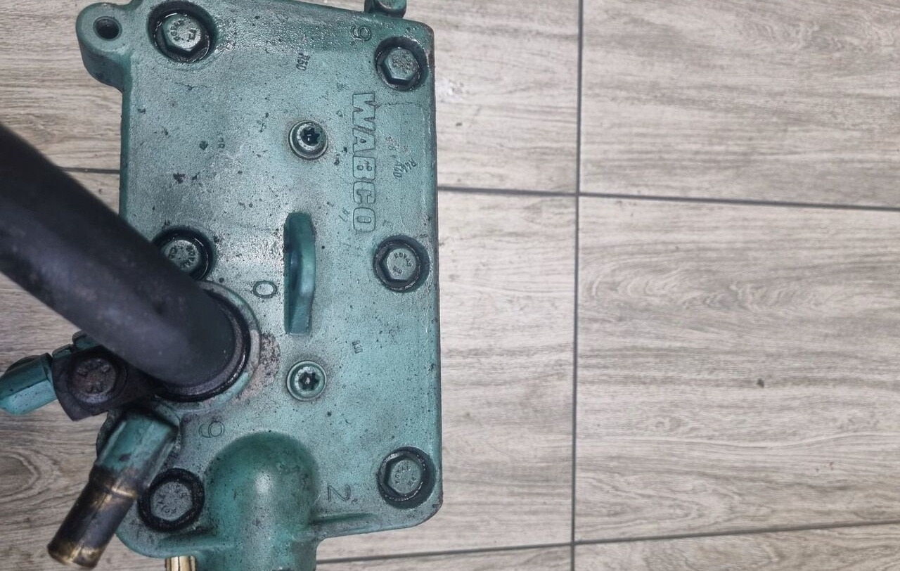 WABCO Renault Magnum - Air brake compressor for Truck: picture 4 WABCO Renault Magnum - Air brake compressor for Truck: picture 4