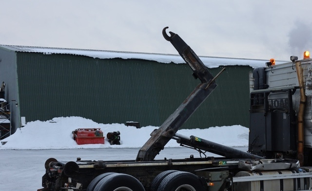 JOAB L20 - Hook lift/ Skip loader system: picture 2 JOAB L20 - Hook lift/ Skip loader system: picture 2