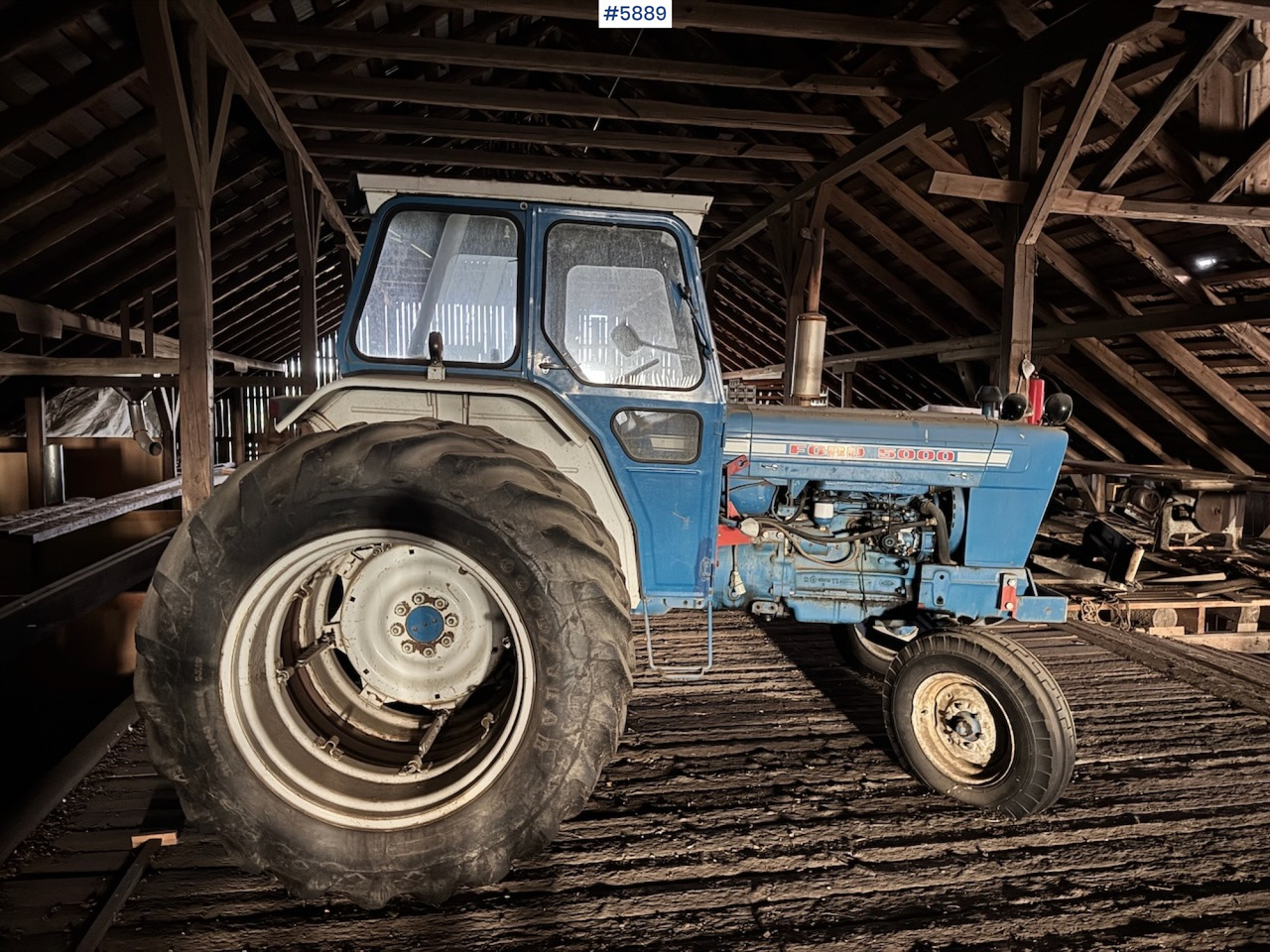 1975 Ford 5000 w/ Twin Wheels - Farm tractor: picture 5 1975 Ford 5000 w/ Twin Wheels - Farm tractor: picture 5
