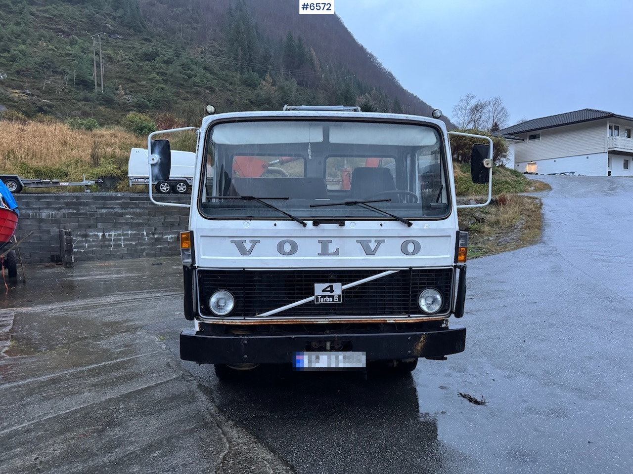 1980 Volvo F408 Turbo 6 4x2 w/ crane - Dropside/ Flatbed truck, Crane truck: picture 3 1980 Volvo F408 Turbo 6 4x2 w/ crane - Dropside/ Flatbed truck, Crane truck: picture 3