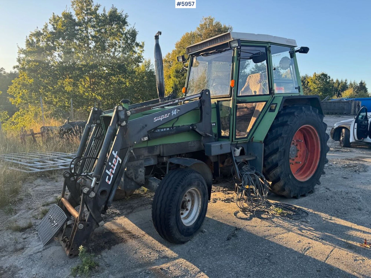 1982 Fendt 306LS 4x2 with front loader - Farm tractor: picture 5 1982 Fendt 306LS 4x2 with front loader - Farm tractor: picture 5