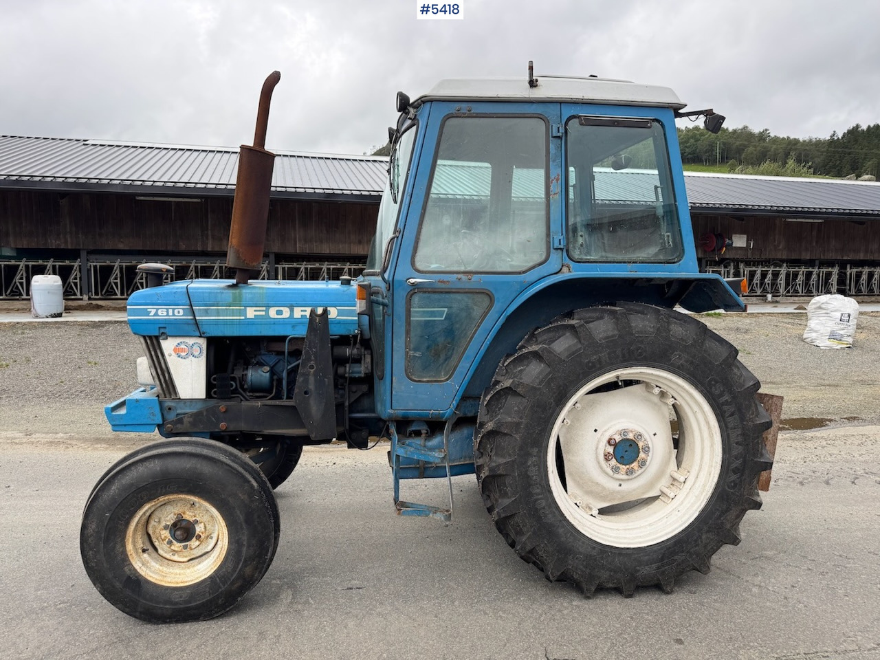 1982 Ford 7610 w/ front loader. - Farm tractor: picture 2 1982 Ford 7610 w/ front loader. - Farm tractor: picture 2
