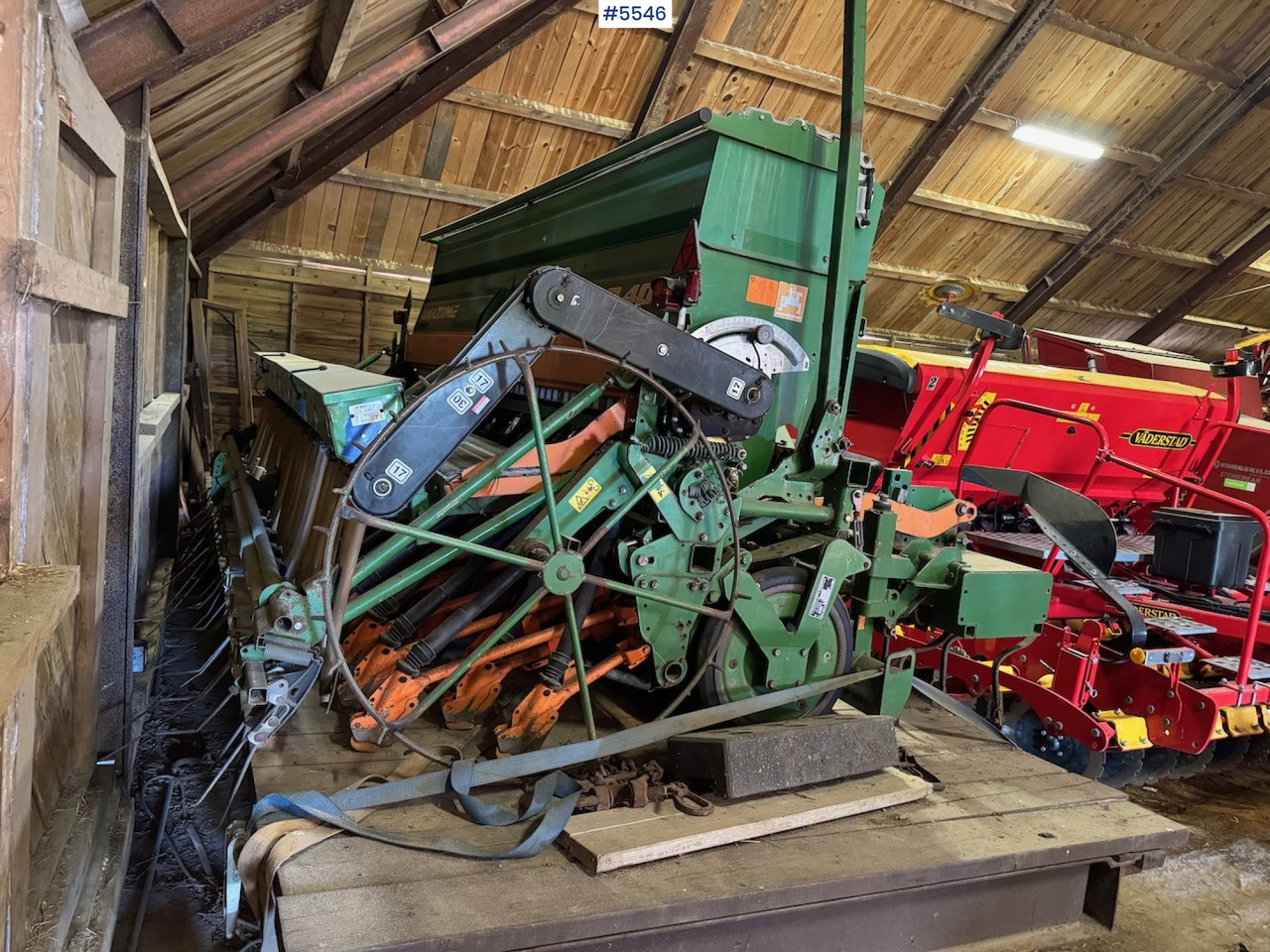 2002 Amazone VE 401 seed drill. - Seed drill: picture 3 2002 Amazone VE 401 seed drill. - Seed drill: picture 3