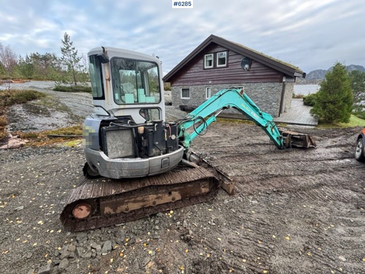 2002 Kobelco SK45 with Grading Bucket, Narrow Bucket, and Tooth Bucket – SEE VIDEO! - Excavator: picture 4 2002 Kobelco SK45 with Grading Bucket, Narrow Bucket, and Tooth Bucket – SEE VIDEO! - Excavator: picture 4