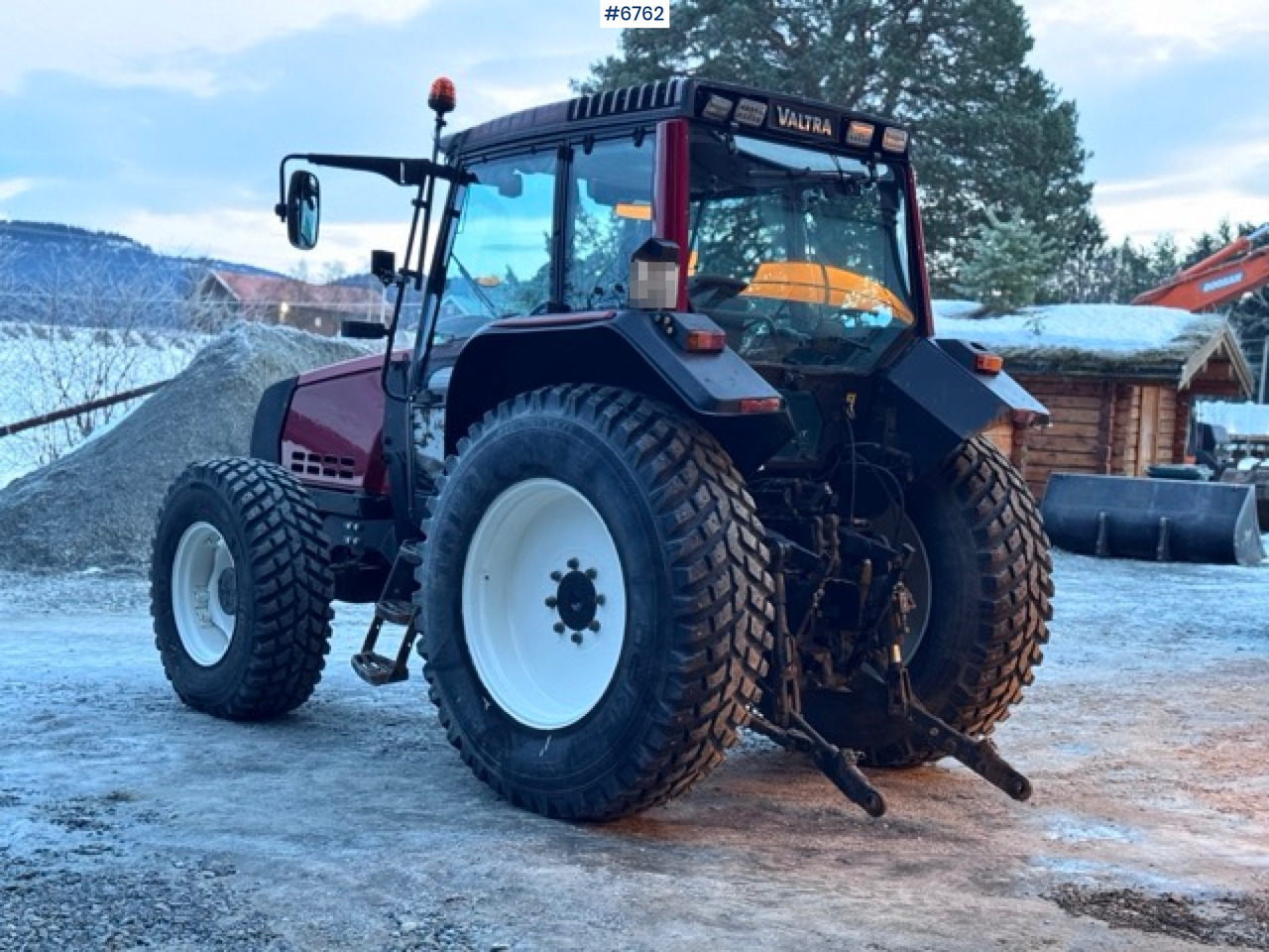 2002 Valtra 6850 Tractor with front hydraulics! See video. - Farm tractor: picture 4 2002 Valtra 6850 Tractor with front hydraulics! See video. - Farm tractor: picture 4