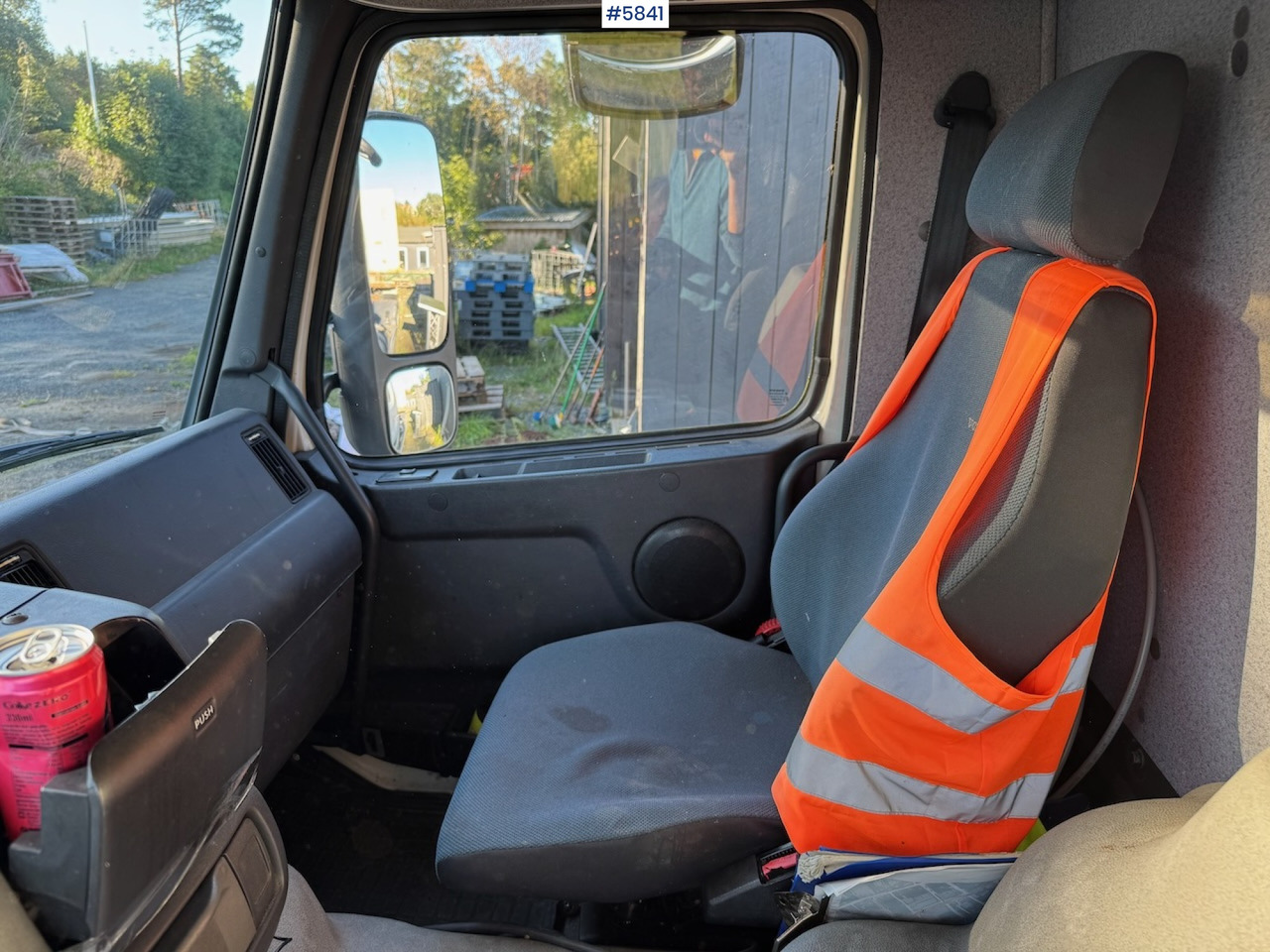 Leasing of  2002 Volvo FM 6x2. 2002 Volvo FM 6x2.: picture 14