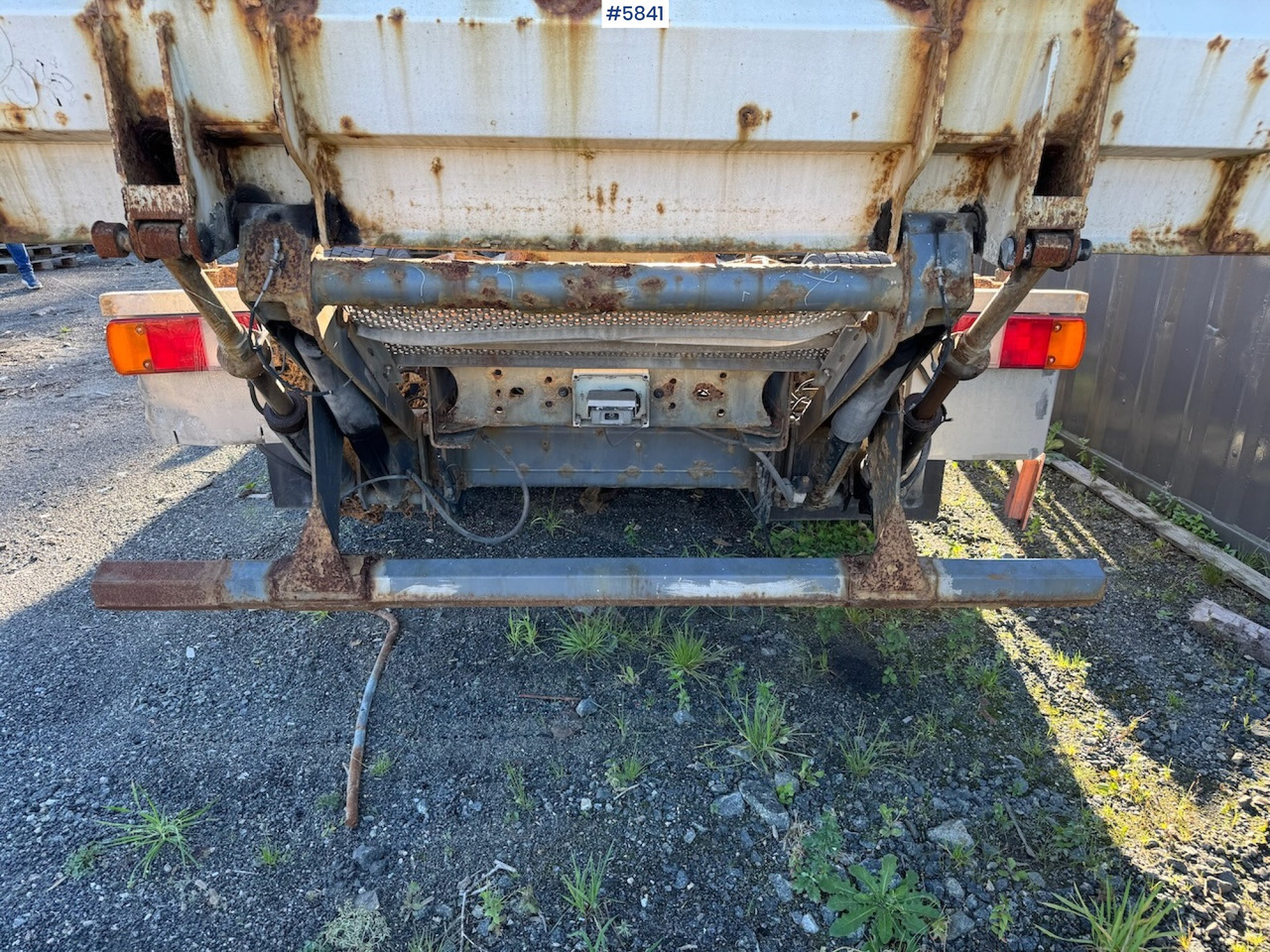 Leasing of  2002 Volvo FM 6x2. 2002 Volvo FM 6x2.: picture 8