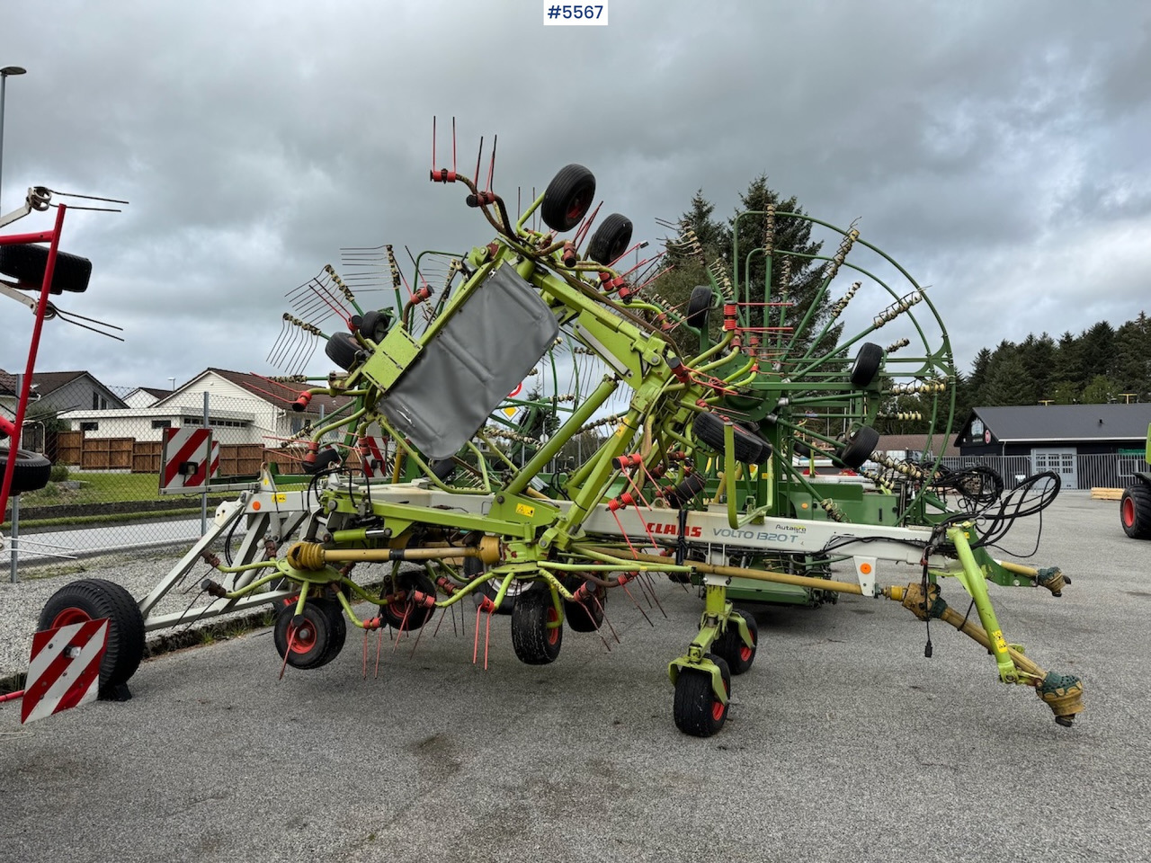 2006 Claas Volto 1320 T - Hay and forage equipment: picture 4 2006 Claas Volto 1320 T - Hay and forage equipment: picture 4