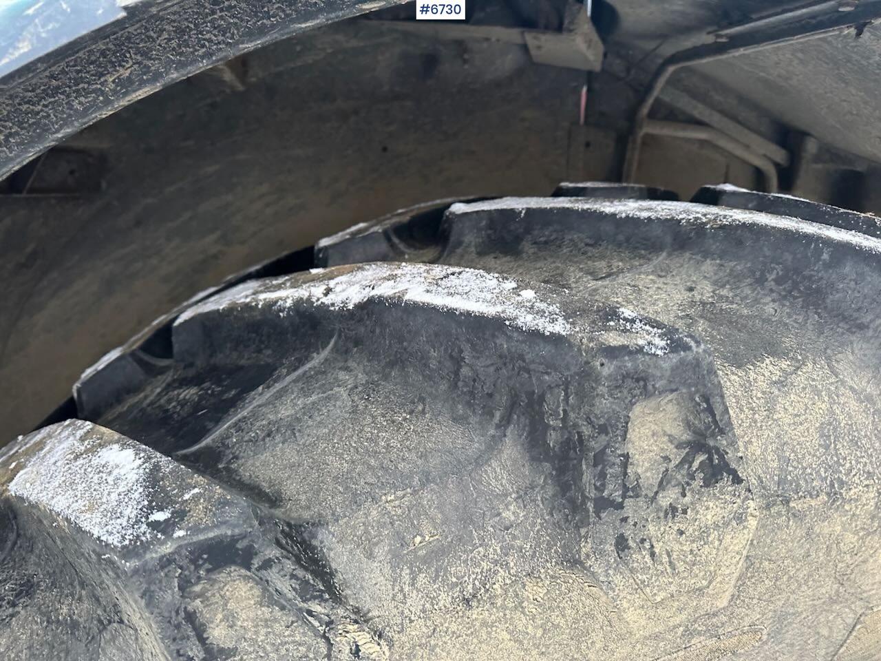 Farm tractor 2007 Claas Ares 697 4x4 with front loader. SEE VIDEO.: picture 13 Farm tractor 2007 Claas Ares 697 4x4 with front loader. SEE VIDEO.: picture 13