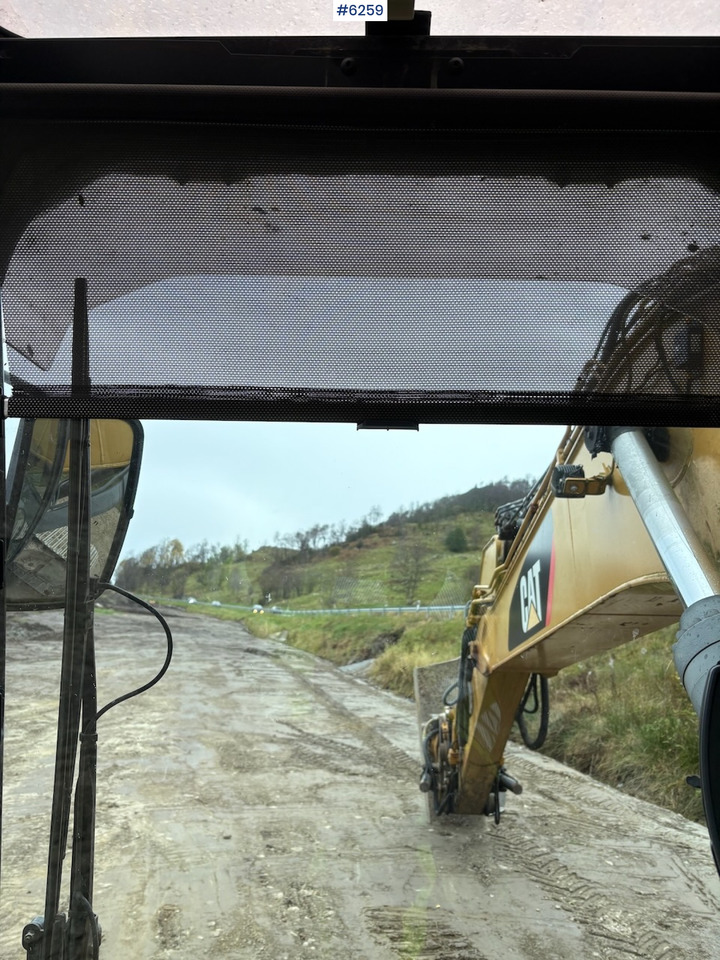 Excavator 2012 Cat 324 E w/ rotor tilt, sanding bucket and digging bucket.: picture 17 Excavator 2012 Cat 324 E w/ rotor tilt, sanding bucket and digging bucket.: picture 17