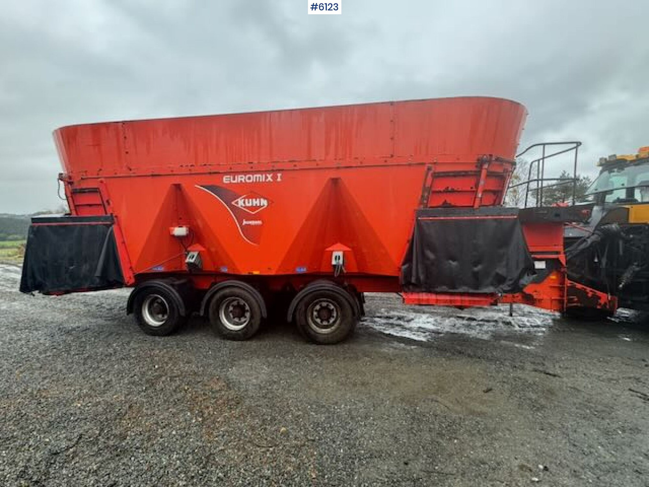2014 Kuhn Euromix I 4573 feed mixer - Hay and forage equipment: picture 3 2014 Kuhn Euromix I 4573 feed mixer - Hay and forage equipment: picture 3