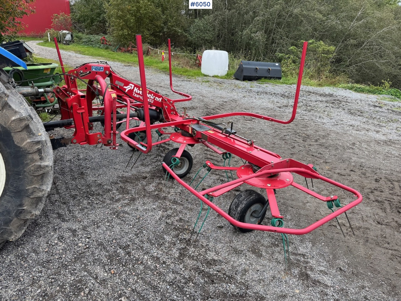 2014 Kverneland Taarup 8452 Spreader harrow. - Hay and forage equipment: picture 3 2014 Kverneland Taarup 8452 Spreader harrow. - Hay and forage equipment: picture 3