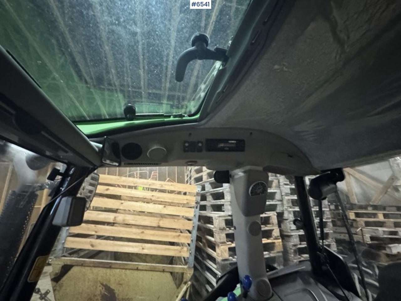 Farm tractor 2015 Deutz Fahr 5100 DT with front loader and twin wheels!: picture 17 Farm tractor 2015 Deutz Fahr 5100 DT with front loader and twin wheels!: picture 17