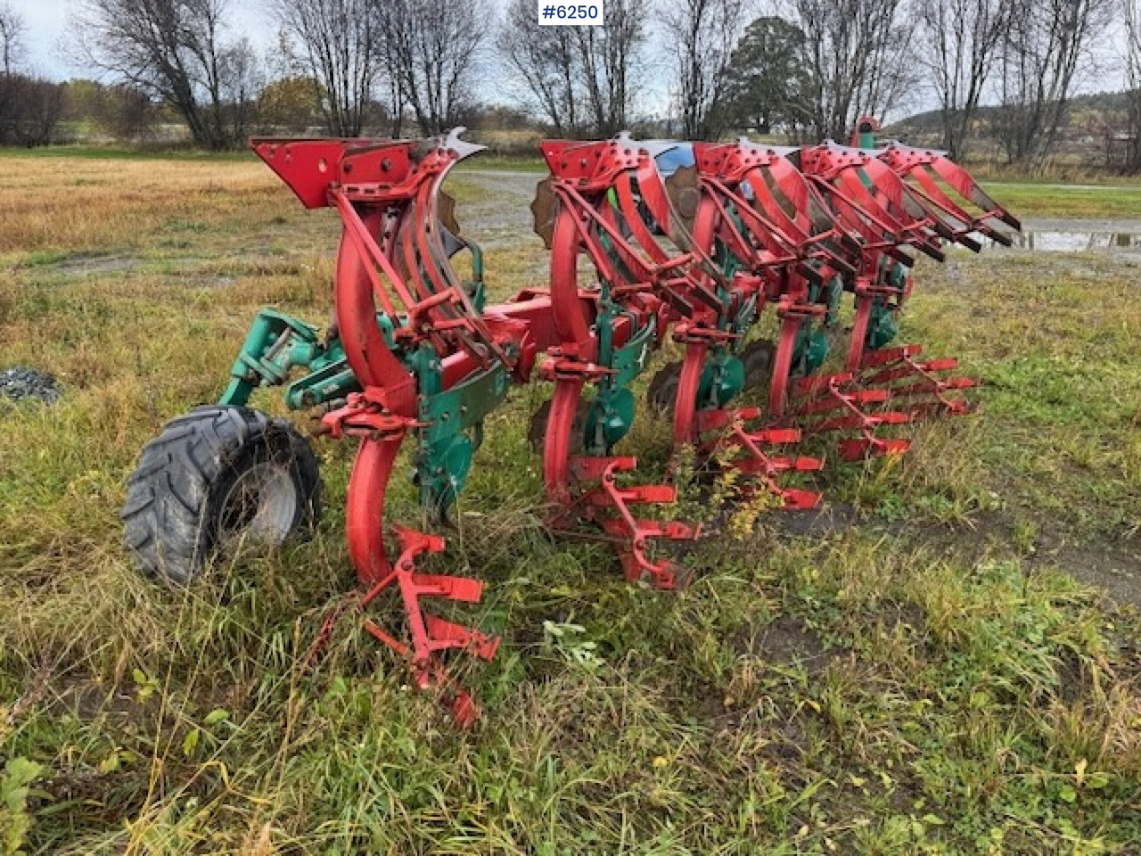 2017 Kverneland EG 5-coil reversible plow w/ new coulters and extra equipment! - Soil tillage equipment: picture 4 2017 Kverneland EG 5-coil reversible plow w/ new coulters and extra equipment! - Soil tillage equipment: picture 4