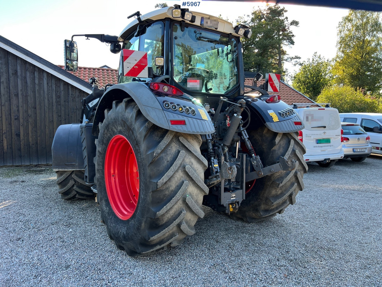 2023 Fendt 724 Vario profi + w/ Front loader and fully equipped - Farm tractor: picture 3 2023 Fendt 724 Vario profi + w/ Front loader and fully equipped - Farm tractor: picture 3