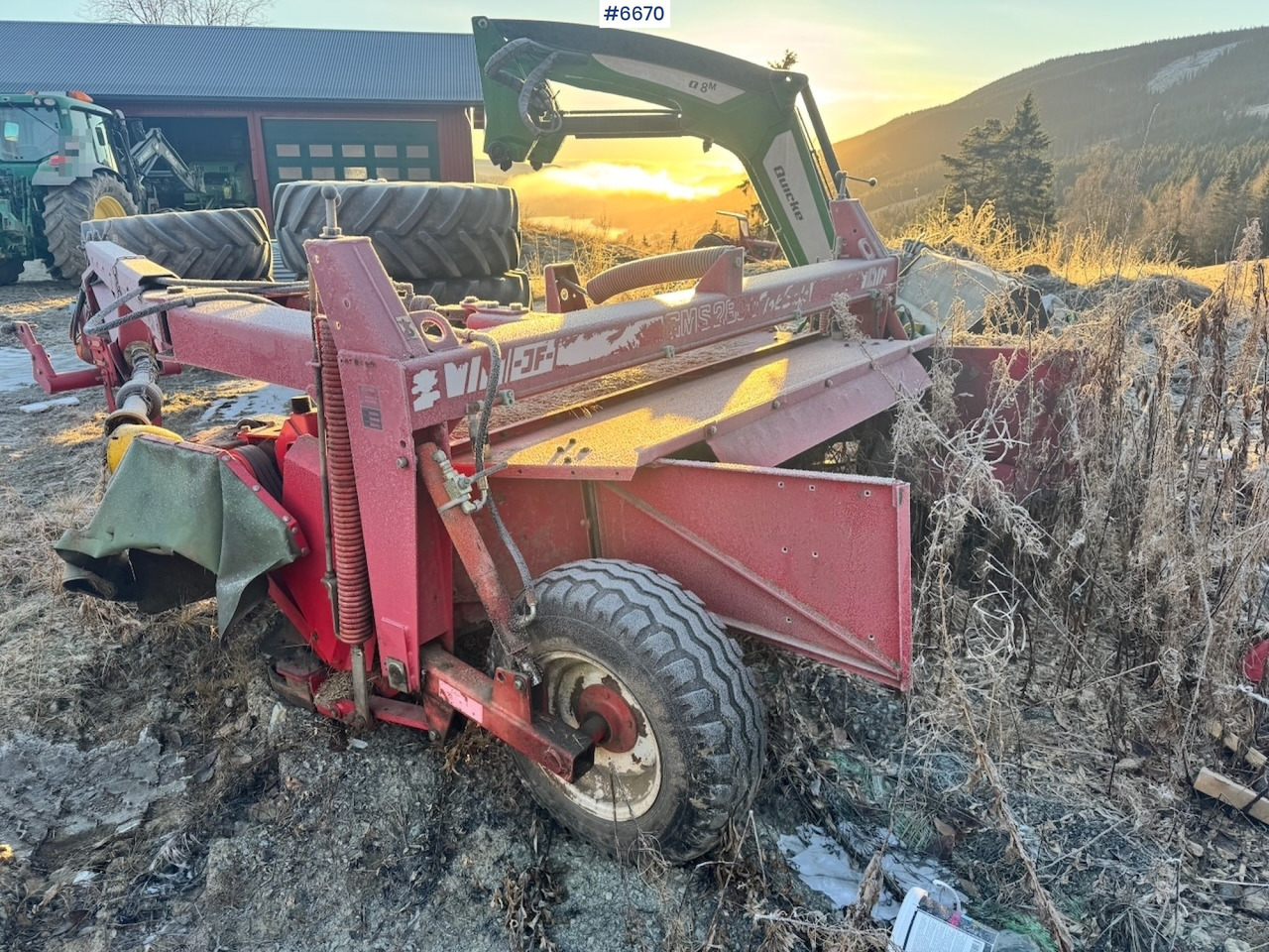 Circa 2003 JF CMS2800 mower. - Mower: picture 5 Circa 2003 JF CMS2800 mower. - Mower: picture 5