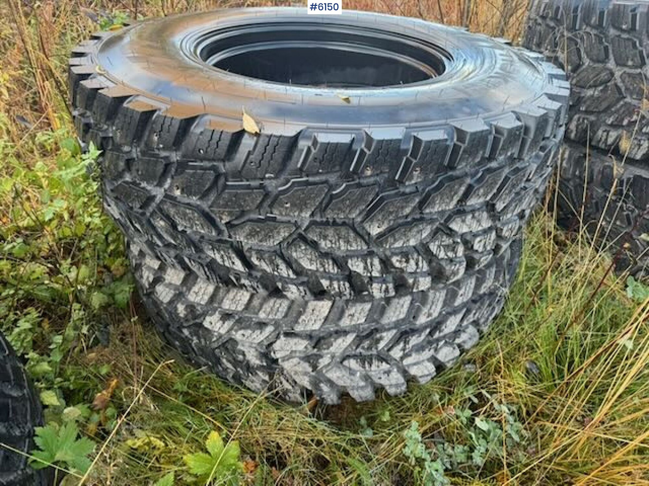 Complete set of Nokian studded tires - Tire for Agricultural machinery: picture 4 Complete set of Nokian studded tires - Tire for Agricultural machinery: picture 4