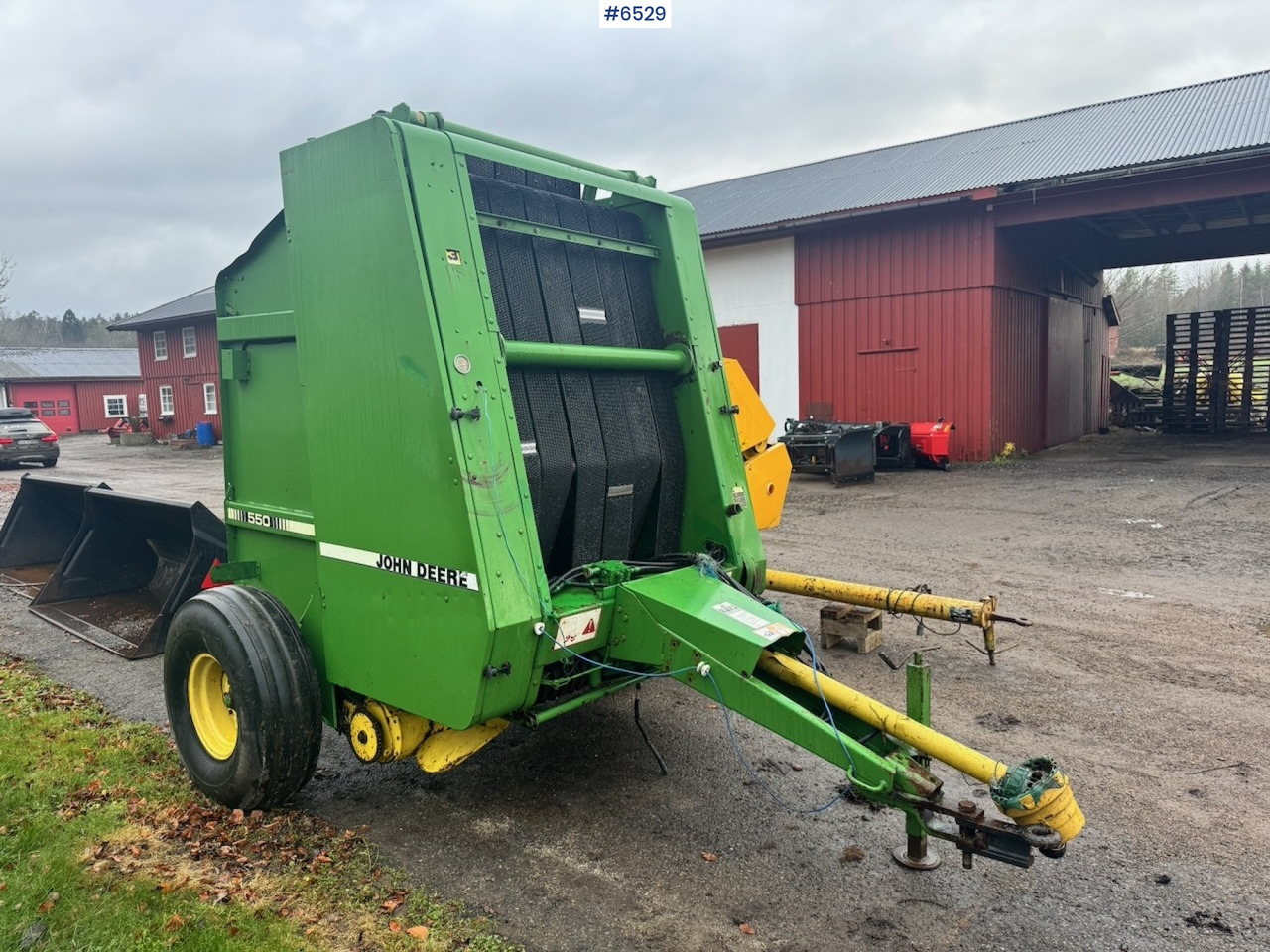 John Deere 550 Rundballepresse m/ Styreboks. - Hay and forage equipment: picture 1 John Deere 550 Rundballepresse m/ Styreboks. - Hay and forage equipment: picture 1
